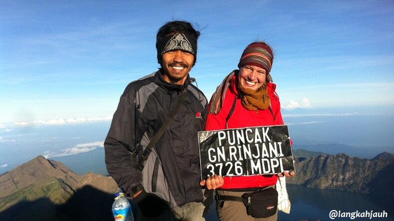 NAIK RINJANI DENGAN BIDADARI