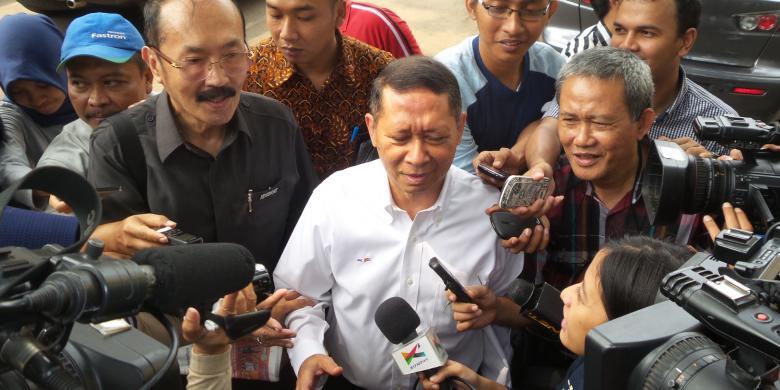 BREAKING NEWS!!!!.KPK Tetapkan RJ Lino sebagai Tersangka
