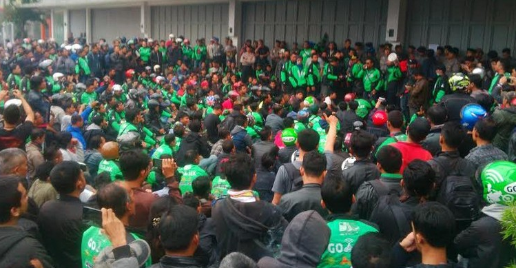 Go-Jek cs Dilarang, Presiden: Saya akan Panggil Menhub