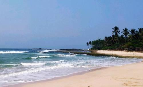 keindahan yang belum diketahui sahabat kaskuser semua dipantai sawarna
