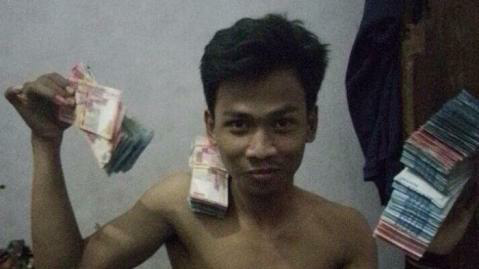 Garong Edan Selfie