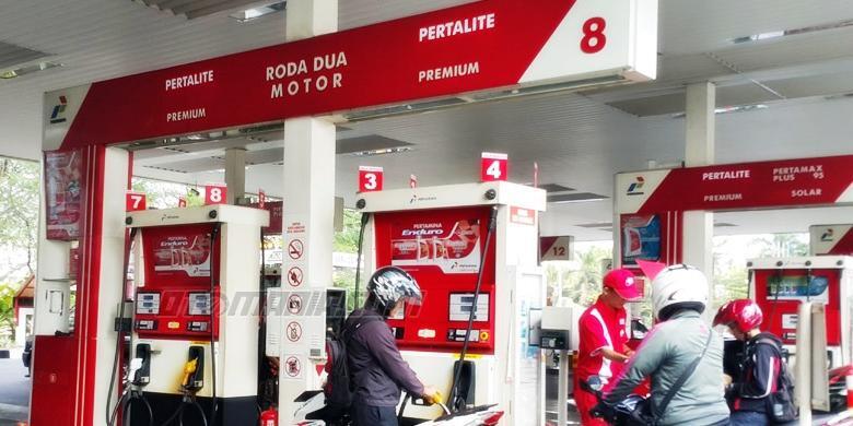 &#91;BREAKING NEWS&#93; Harga Premium Turun Jadi Rp 7.150, Solar Jadi Rp 5.950