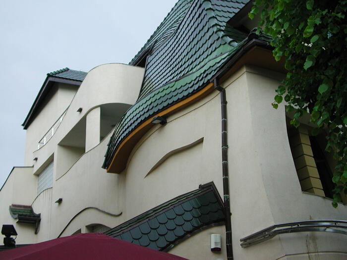 Jangan Kaget Kalo Gedung Ini Menyon-menyon