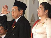 PROFIL GUS DUR (untuk memperingati haul Gus dur ke6)