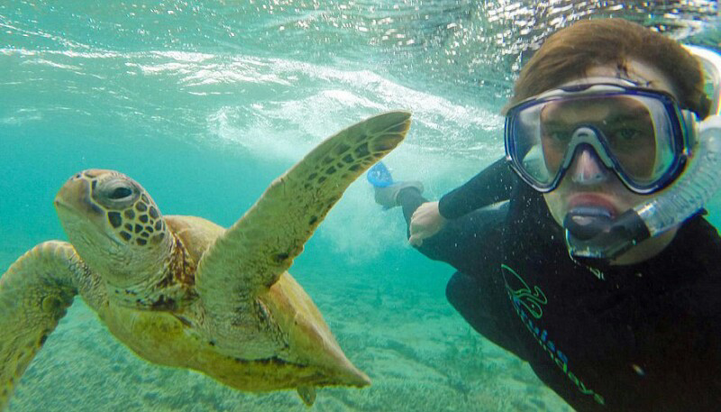 Pemuda Ini Dianggap Mampu Berbicara dengan Hewan yang Diajak Selfie, Gans!