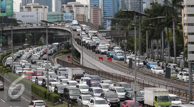 SUASANA JAKARTA 25 DES 2015 SEPERTI LEBARAN