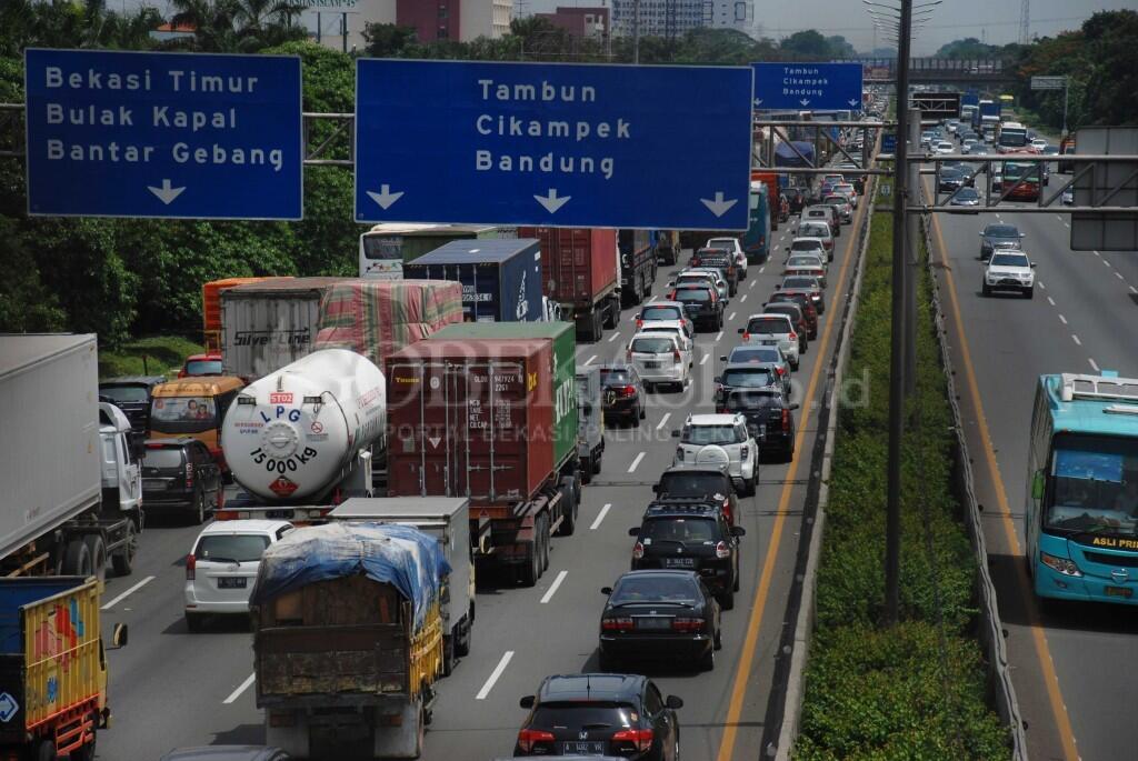 SUASANA JAKARTA 25 DES 2015 SEPERTI LEBARAN