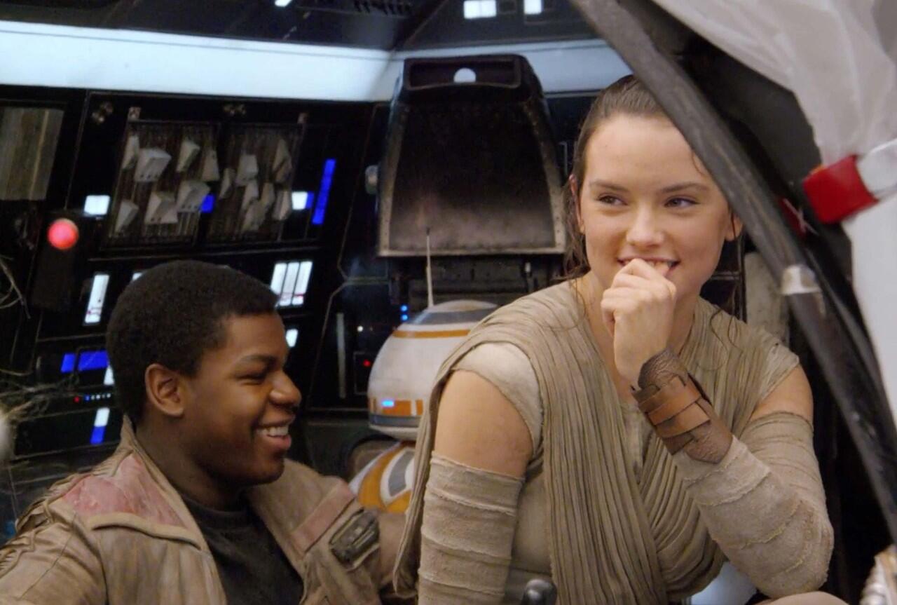 Mengenal Daisy Ridley, Artis Cantik Pemeran Utama Star Wars VII