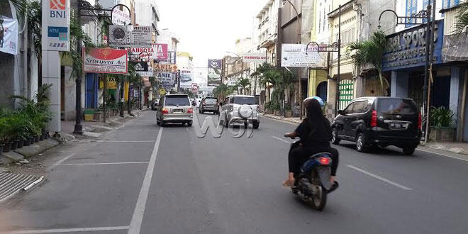 “Koboy” Jalanan Tembaki Wanita Kurang Waras!!