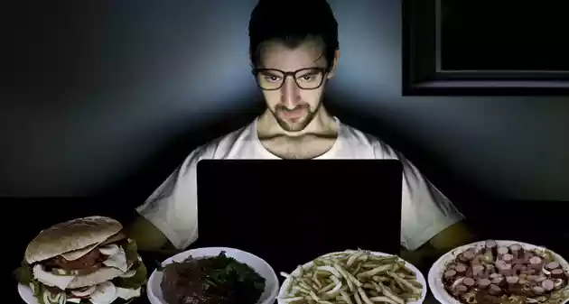 HAL-HAL YANG IDENTIK SAMA AKHIR TAHUN