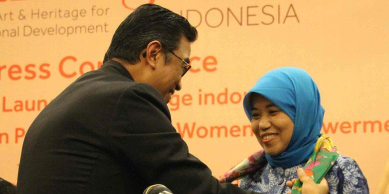 Perempuan Inspiratif Itu: Mengembangkan Kemandirian Masyarakat