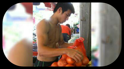 4 Pedagang Paling Ganteng Dan Macho, Mana Favoritmu Sis?