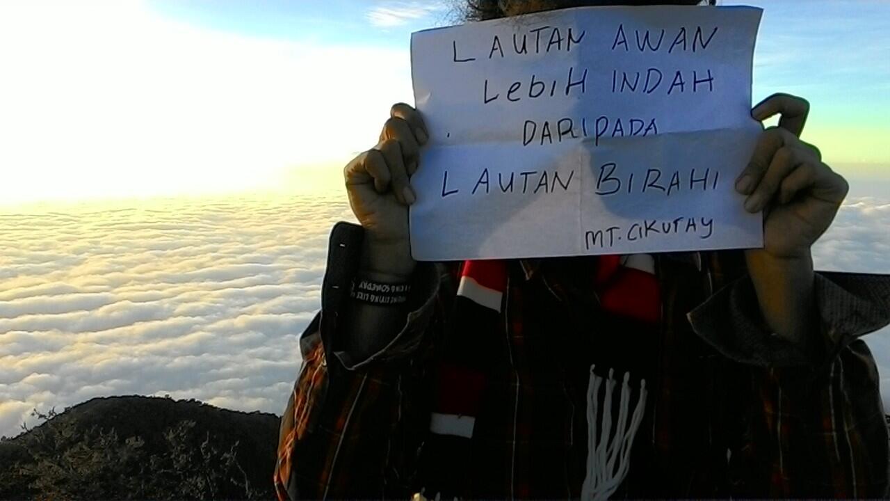 Indahnya Indonesia ( Gunung Cikuray Garut ) 