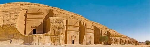 situs kuno di saudi arabia dan petra di jordan