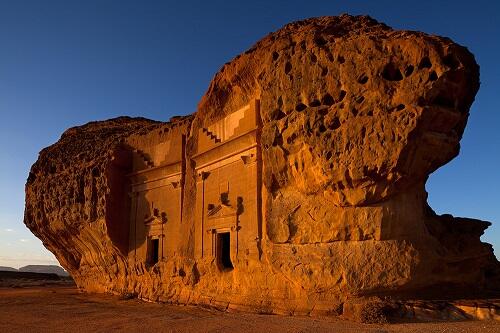 situs kuno di saudi arabia dan petra di jordan