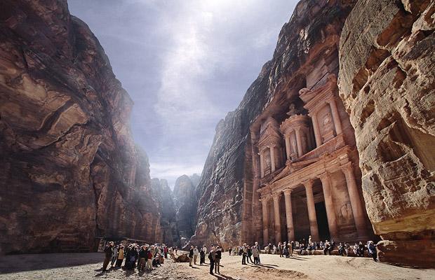 situs kuno di saudi arabia dan petra di jordan