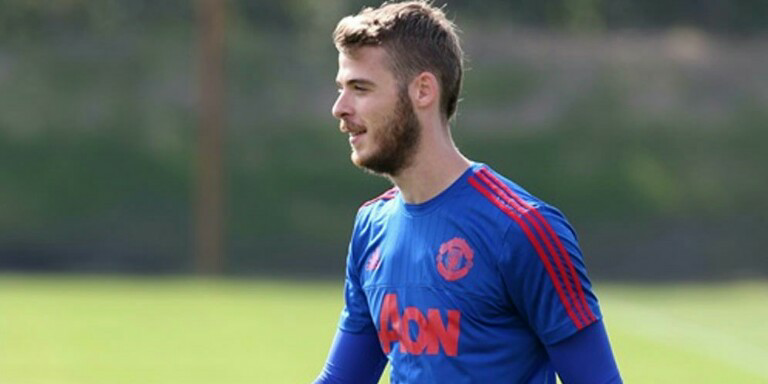 5 PEMAIN YANG BERSINAR DITENGAH KETERPURUKAN MANCHESTER UNITED