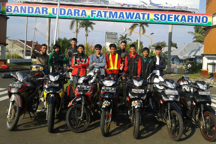 Beberapa Komunitas Motor di Indonesia, agan termasuk yang mana ?