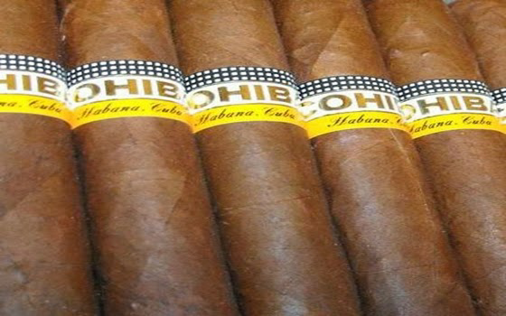 10 Rokok Cerutu Termahal di Dunia