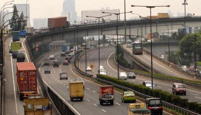 Tempat dan Situasi Paling dibenci oleh Sopir Pemula Baru Bisa Bawa Mobil (Plus Tips)