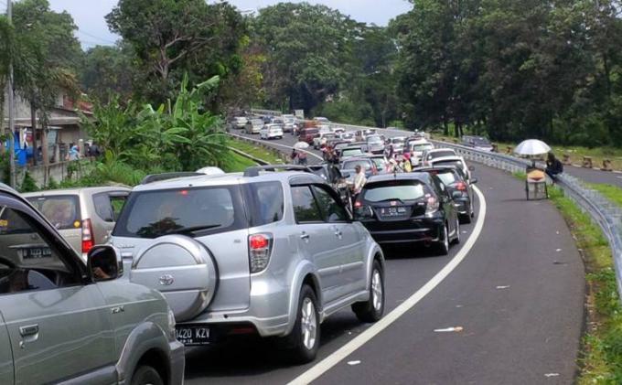 Tempat dan Situasi Paling dibenci oleh Sopir Pemula Baru Bisa Bawa Mobil (Plus Tips)