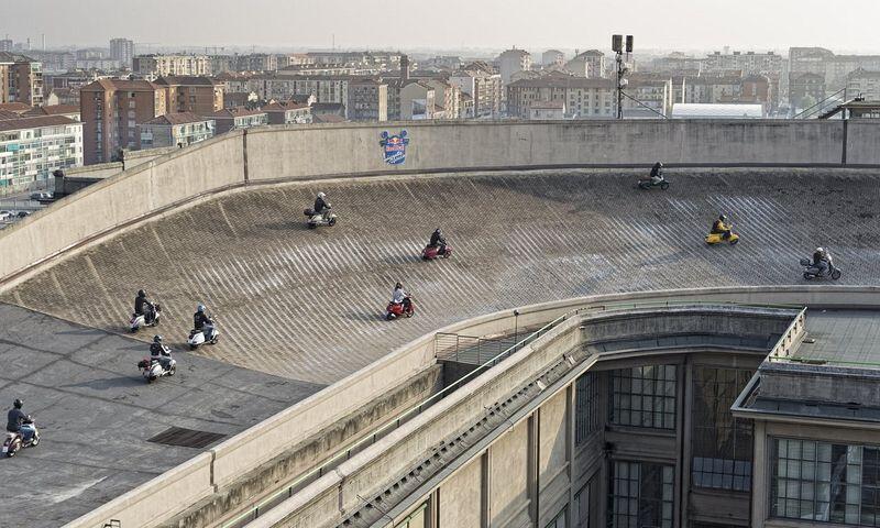 ● ● ● Fiat’s Lingotto : Atap Pabrik Yang Berubah Menjadi Arena Balapan Vespa