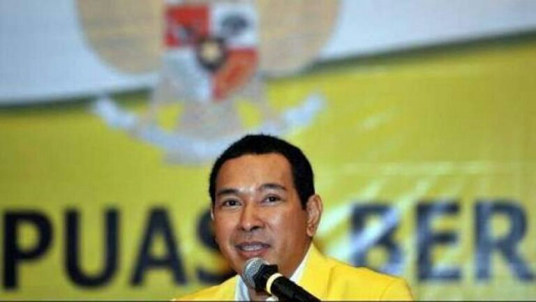 Golkar Terancam DIBINASAKAN, Ical , Agung harus gandeng Tommy Soeharto