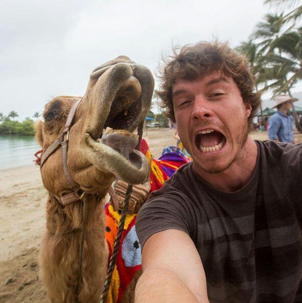 Allan Dixon: Selfie Ria gak harus ama pacar (no jomlo!)