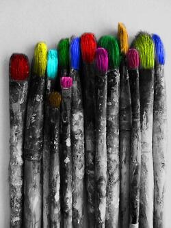 Warna di Edisi B/W