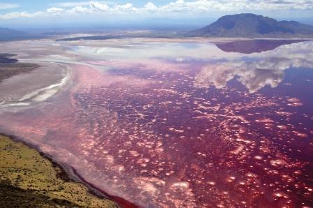 10 Tempat Berwarna Yang Menakjubkan
