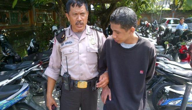 Nonton Sidang Teman, Buronan Dibekuk Polisi