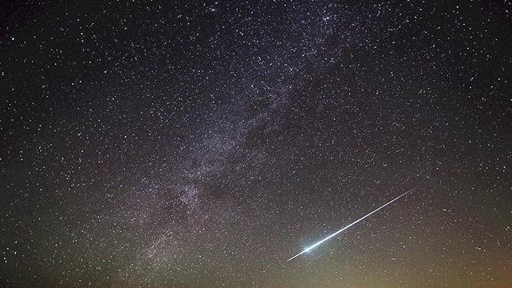 Inilah 10 hujan meteor terindah yang hiasi langit bumi selama 2016 Gan!