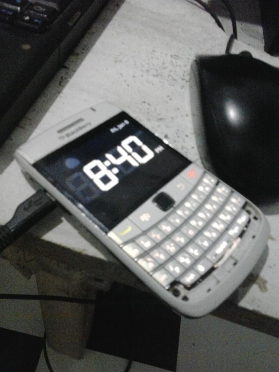 Telah ditemukan hp blackberry BOLD 9780 pin:237D8F33 
