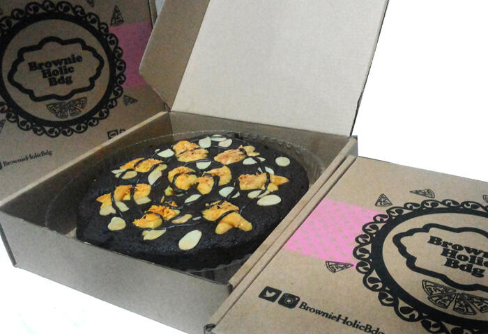 BROWNIES PIZZA PERTAMA DI DUNIA