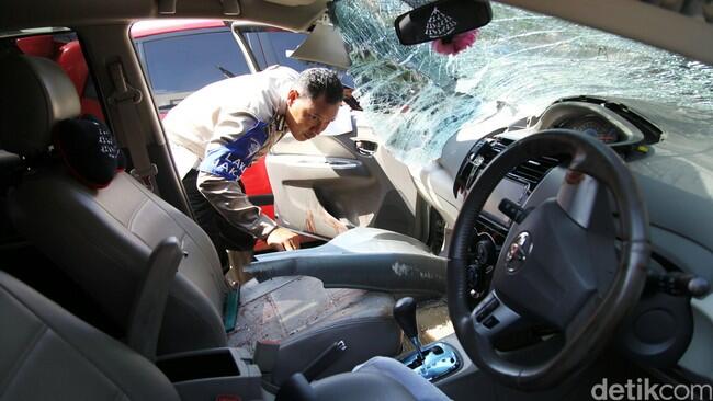 Pengemudi Vios Tabrak Pejalan Kaki, Kabur Lalu Tabrak Pesepeda
