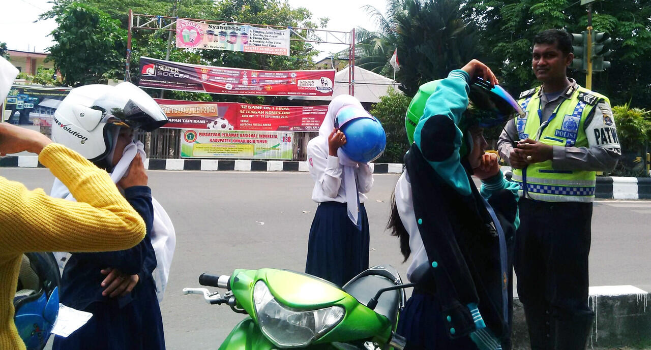 KEKONYOLAN MASA SMA,AGAN &amp; SISTA PERNAH MELAKUKANYA?