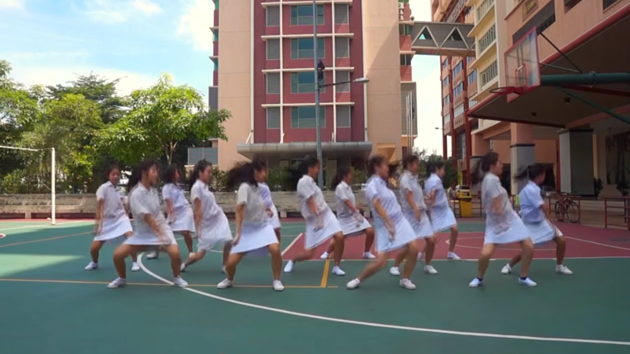  Video khusus yang doyan unyu2 dan kecil2 (16++)