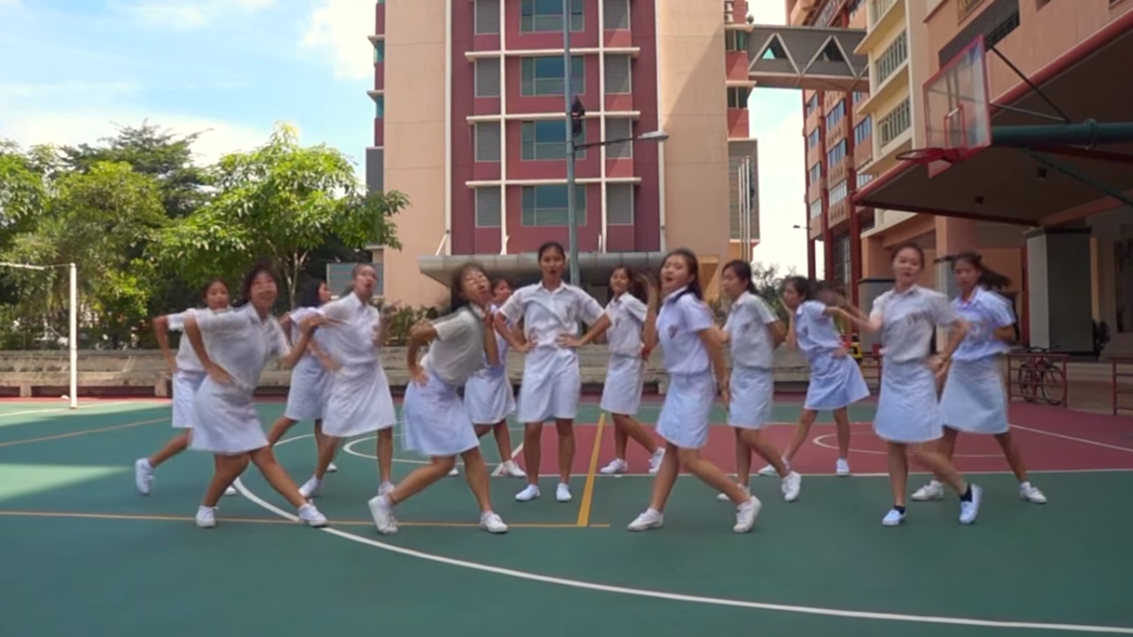  Video khusus yang doyan unyu2 dan kecil2 (16++)