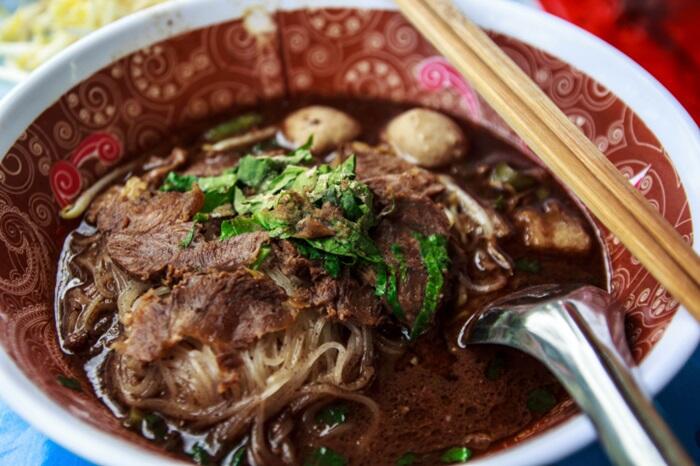 Makanan &amp; Jajanan Kaki Lima Paling Kesohor dari Beberapa Negara (Plus Suasananya)