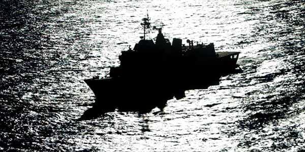 Iran Tahan Dua Kapal Angkatan Laut AS