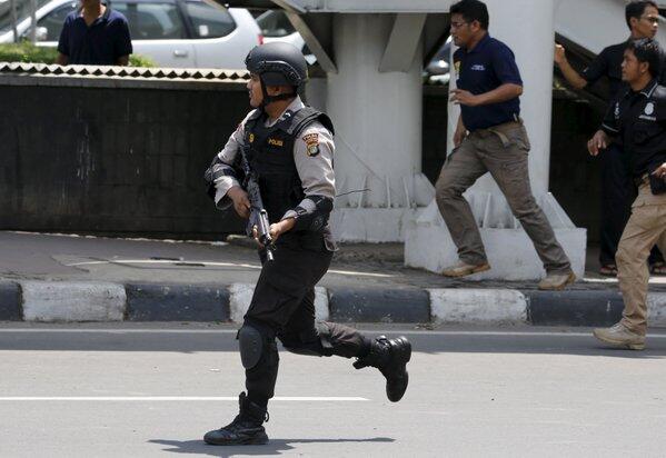 &#91;BREAKING NEWS&#93; Terjadi Ledakan Bom di Thamrin!