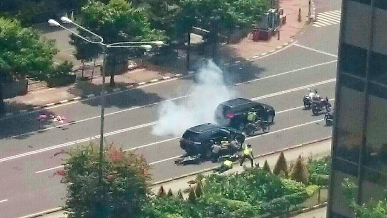 Ledakan Di Depan Sarinah Thamrin (14/10/2016)