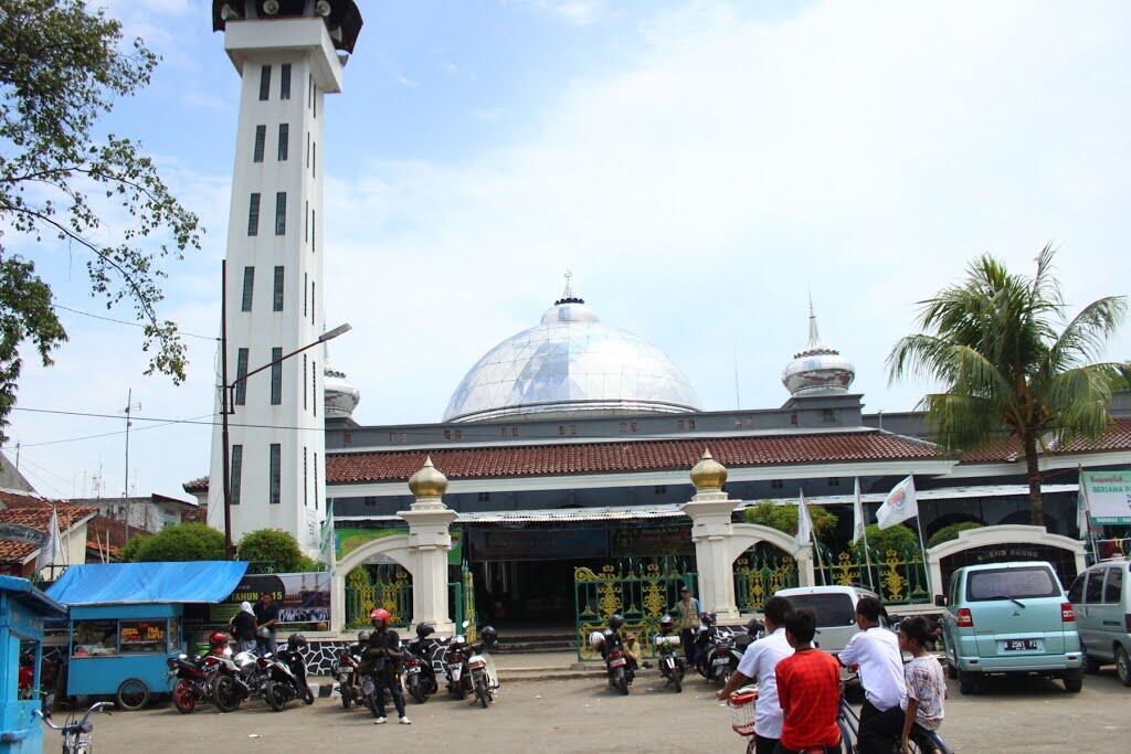 KISAH LUCU DI MASJID RAYA ALUN2 PEMALANG