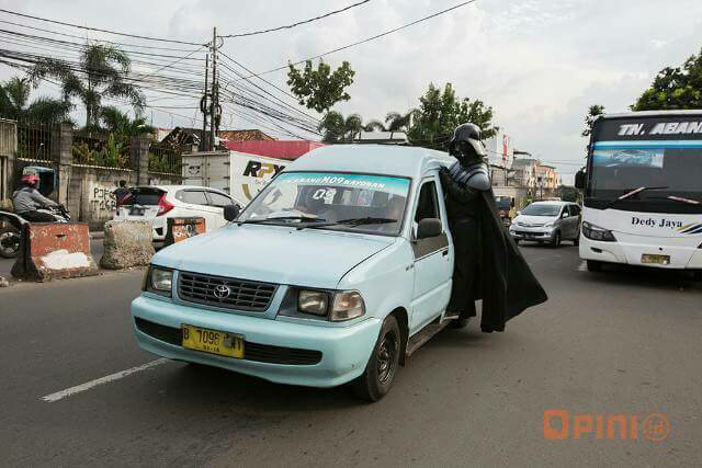 &#91;NGAKAK!!&#93; Keseharian Darth Vader di Indonesia