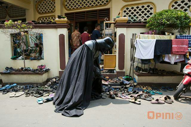 &#91;NGAKAK!!&#93; Keseharian Darth Vader di Indonesia