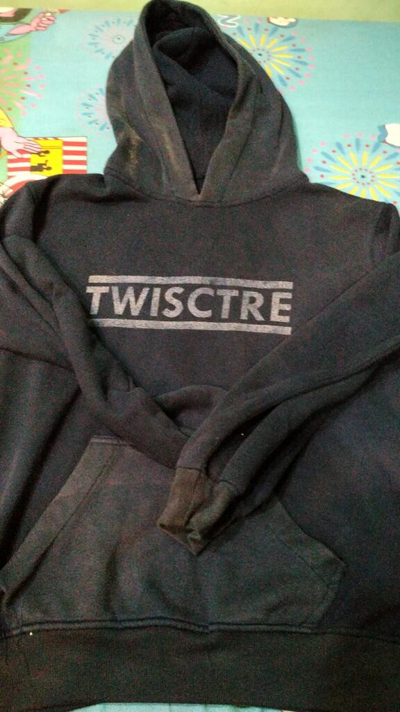 Tahu lebih banyak tentang hoodie/hooded sweatshirt