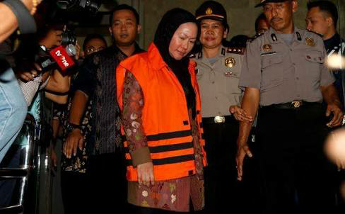 Dijual! Baju KPK seharga 1 Milyar