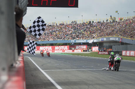Momen-momen Terbaik MotoGP 2015