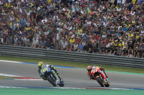 Momen-momen Terbaik MotoGP 2015
