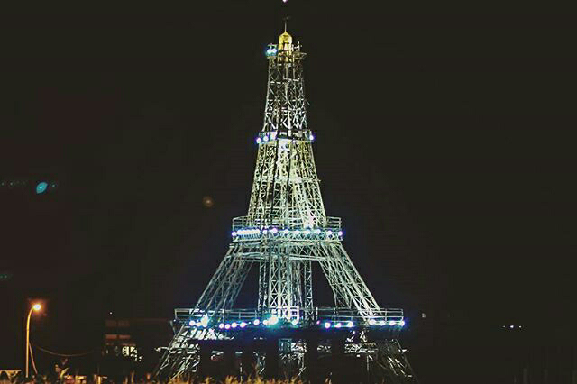 Di Tasikmalaya juga ada Menara Eiffel